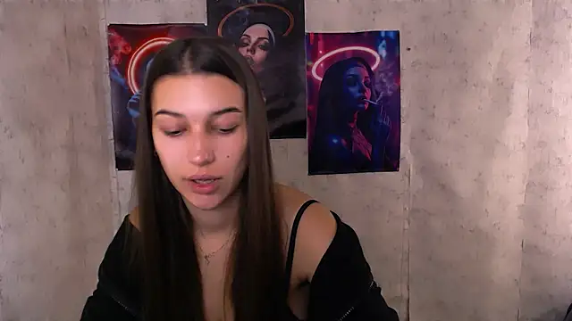 Snapshot of KarolinaRosse_ chatting on October 25, 2025, 5:50 am KarolinaRosse online show from October 25, 2025, 5:50 am