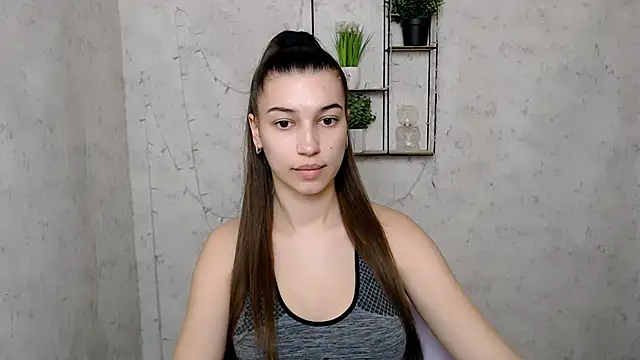 Snapshot of KarolinaRosse_ chatting on March 18, 2025, 10:39 am KarolinaRosse online show from March 18, 2025, 10:39 am