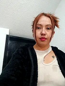 VIOLETA-25  online show from February 26, 2025, 4:38 pm