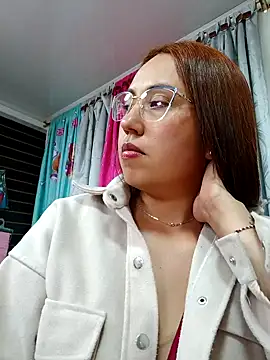 VIOLETA-25  online show from February 11, 2025, 6:33 pm