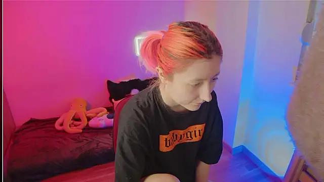 Snapshot of Bloom-fairy chatting on February 22, 2026, 3:02 pm Bloom-fairy online show from February 22, 2026, 3:02 pm