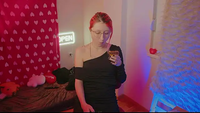 Snapshot of Bloom-fairy chatting on February 15, 2026, 2:49 pm Bloom-fairy online show from February 15, 2026, 2:49 pm