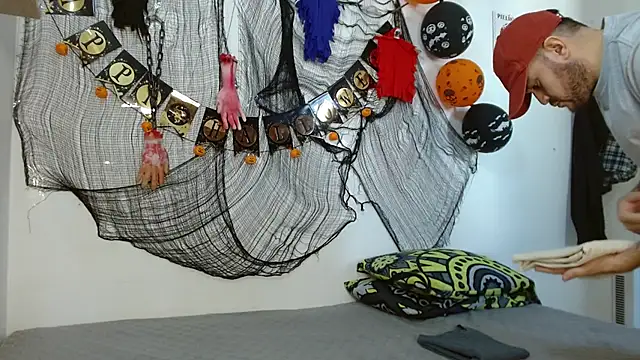 fetish padrino online show from October 17, 2025, 3:03 pm