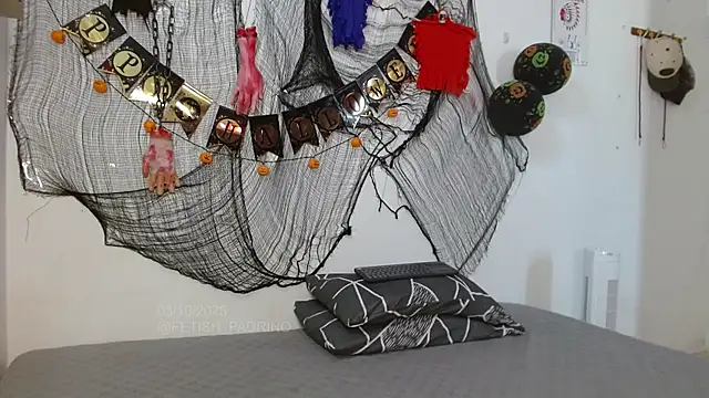 fetish padrino online show from October 3, 2025, 2:07 pm