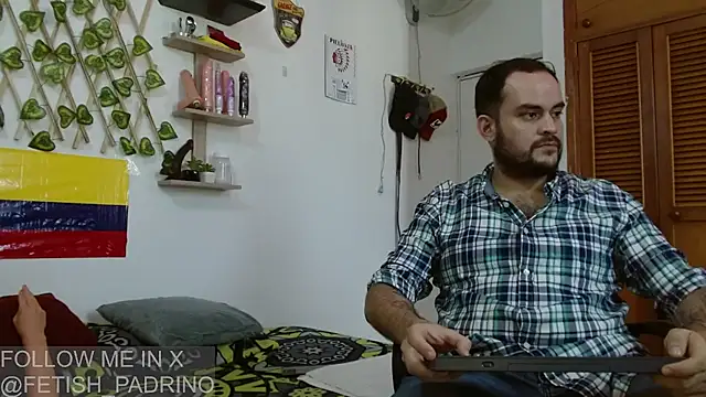 fetish padrino online show from March 14, 2025, 3:03 pm