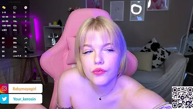 Snapshot of Maya_Rave chatting on March 14, 2025, 7:04 am Maya Rave online show from March 14, 2025, 7:04 am