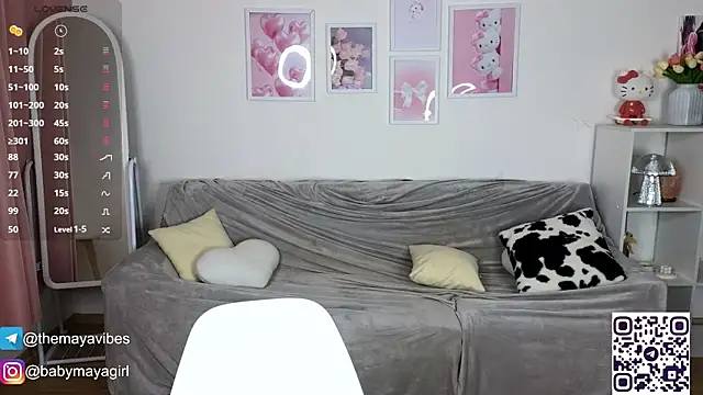 Snapshot of Maya_Rave chatting on October 3, 2025, 3:52 am Maya Rave online show from October 3, 2025, 3:52 am