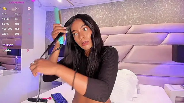 Snapshot of ChloeTayylor_ chatting on October 25, 2025, 7:58 pm ChloeTayylor  online show from October 25, 2025, 7:58 pm