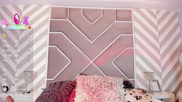 Snapshot of ChloeTayylor_ chatting on October 30, 2025, 7:55 pm ChloeTayylor  online show from October 30, 2025, 7:55 pm