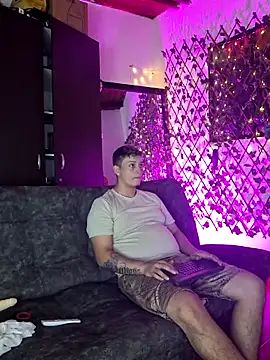 ethanandbrianna online show from March 5, 2025, 12:38 am