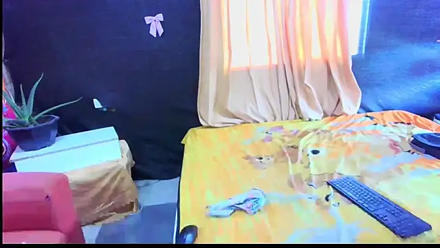 emily 69 porno online show from October 2, 2025, 7:39 pm