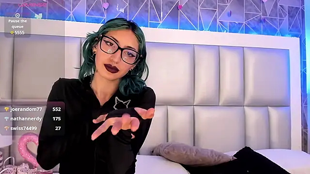 Im gaia online show from February 21, 2025, 7:32 pm