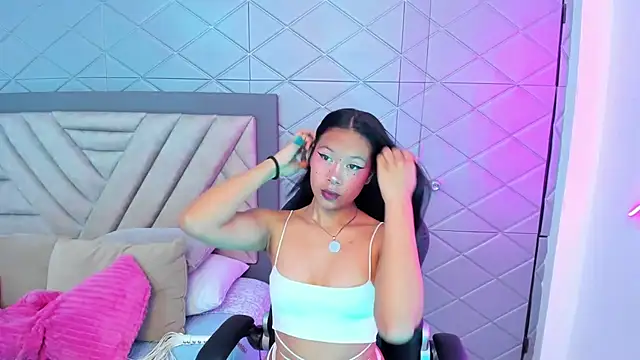 AikoLee  online show from September 23, 2025, 2:29 am