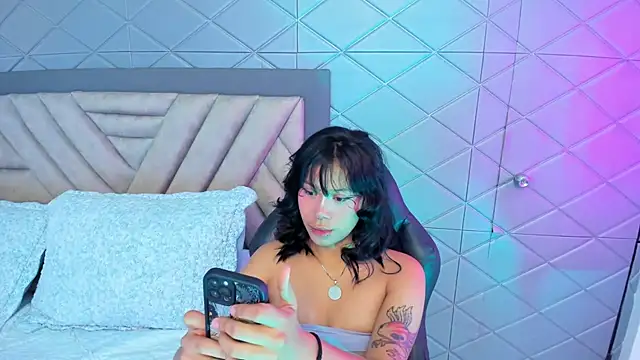 AikoLee  online show from October 11, 2025, 4:13 am