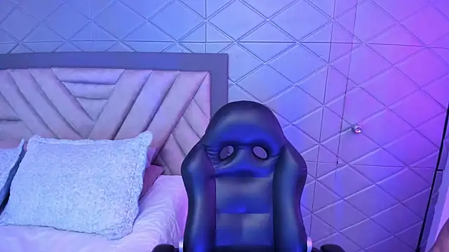 AikoLee  online show from October 7, 2025, 8:48 am