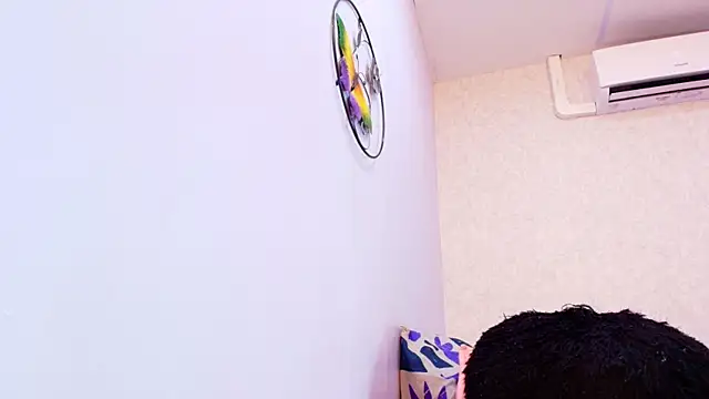 Amy wats0n online show from September 23, 2025, 7:10 pm