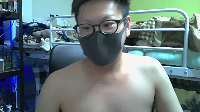 Snapshot of Owl1216 chatting on February 22, 2025, 4:40 pm Owl1216 online show from February 22, 2025, 4:40 pm
