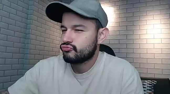 Snapshot of adel_hard_ chatting on December 5, 2024, 12:28 pm adel hard online show from December 5, 2024, 12:28 pm