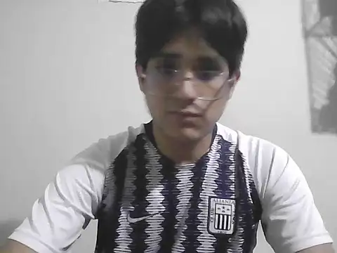 Snapshot of HardDick2 chatting on June 22, 2026, 6:54 am HardDick2 online show from June 22, 2026, 6:54 am