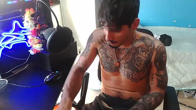 Badboyi1997 online show from October 19, 2025, 3:15 pm