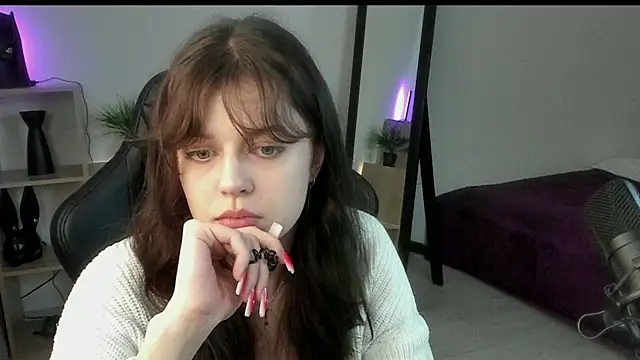 Este Glen online show from February 27, 2025, 11:28 am