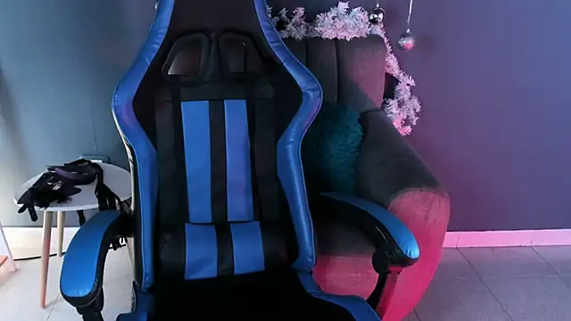 Cami  Smiith online show from December 10, 2024, 2:28 pm