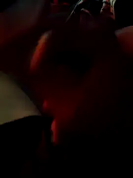 mirrowhot online show from March 1, 2025, 8:32 pm