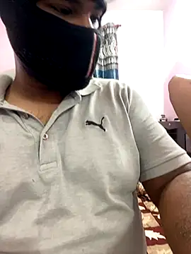 Snapshot of mickey_love chatting on October 5, 2025, 4:20 pm mickey love online show from October 5, 2025, 4:20 pm