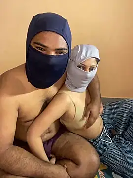 Snapshot of mickey_love chatting on February 1, 2025, 4:46 am mickey love online show from February 1, 2025, 4:46 am