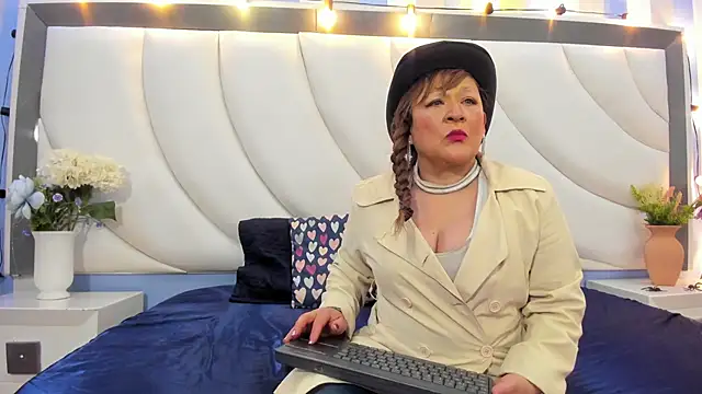 Snapshot of MeryLands chatting on October 16, 2025, 11:51 am MeryLands online show from October 16, 2025, 11:51 am