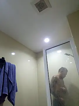 mileflav0r online show from December 23, 2024, 4:55 am