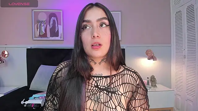 Snapshot of elodie_walker chatting on October 3, 2025, 1:23 pm elodie walker online show from October 3, 2025, 1:23 pm