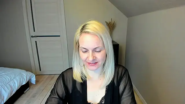 Alicee Gracee online show from March 18, 2025, 3:44 pm