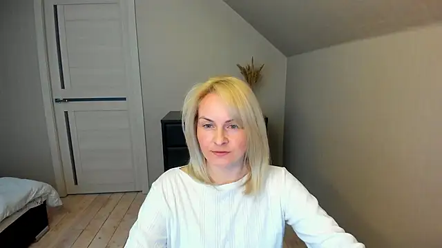 Alicee Gracee online show from February 23, 2025, 2:04 pm