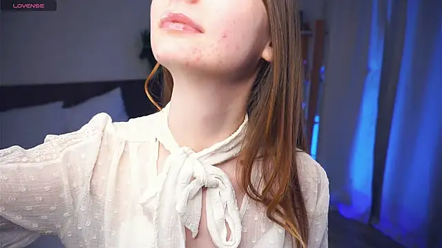 ErleneBrookfield online show from December 29, 2024, 4:48 am