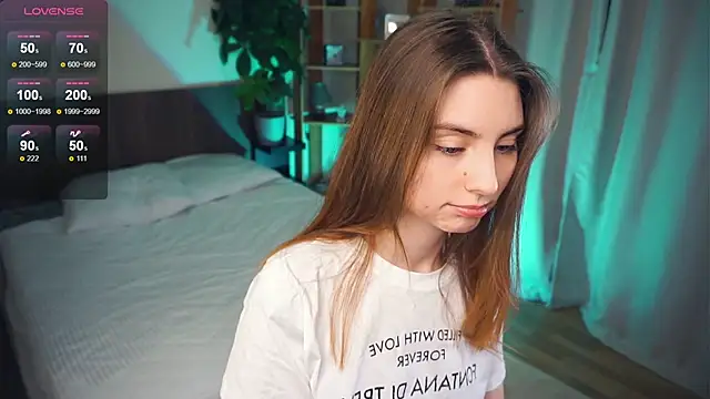 ErleneBrookfield online show from January 7, 2025, 5:43 am