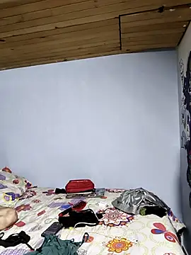 Snapshot of TellusYAres chatting on September 17, 2025, 5:48 pm TellusYAres online show from September 17, 2025, 5:48 pm