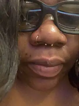 Snapshot of bonbonaumiel chatting on January 4, 2025, 5:16 pm bonbonaumiel online show from January 4, 2025, 5:16 pm