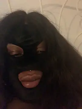 Snapshot of bonbonaumiel chatting on January 15, 2025, 12:04 pm bonbonaumiel online show from January 15, 2025, 12:04 pm