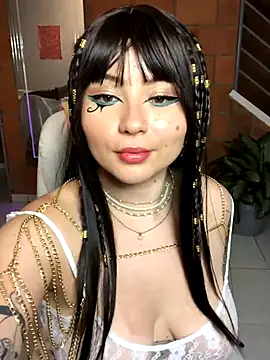 karlahush online show from November 1, 2025, 1:34 am