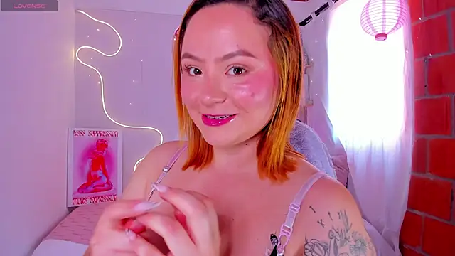 karlahush online show from January 30, 2025, 8:42 pm