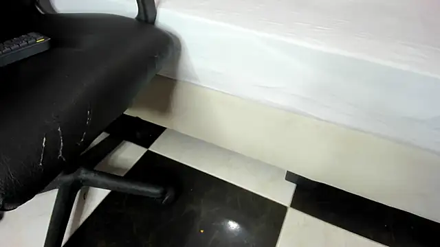 MarieMyller online show from January 19, 2025, 12:38 am