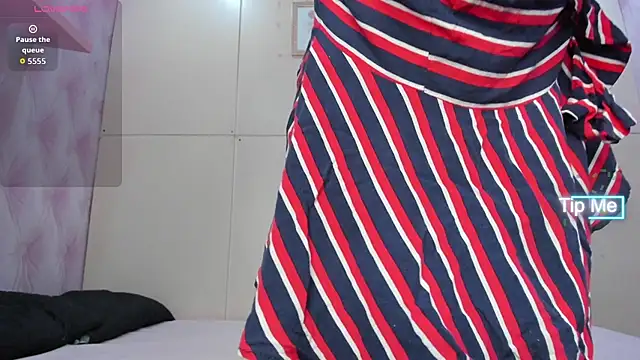 Snapshot of MarieMyller chatting on September 23, 2025, 1:40 pm MarieMyller online show from September 23, 2025, 1:40 pm