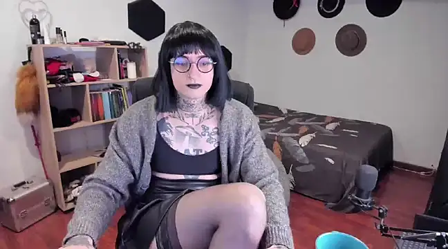 ShiiraVelkor online show from January 25, 2025, 10:08 am