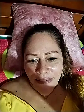 SluttyMilf79 online show from February 24, 2025, 7:44 am