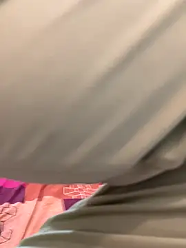 satrr xxx online show from October 27, 2025, 2:34 am