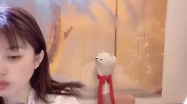 LUIUya online show from March 18, 2025, 5:45 am