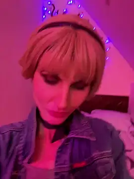 Kamila151 online show from January 10, 2025, 9:31 pm