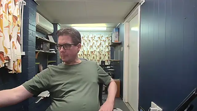 tilobinder online show from March 15, 2026, 2:46 pm