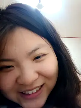 hello098712 online show from February 16, 2025, 9:49 pm
